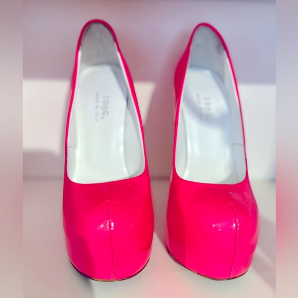 Hot Pink 1969 Heels - Picture 3 of 5